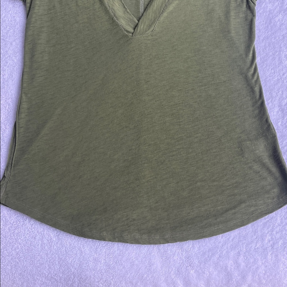 Free People We The Free V-Neck Clementine Tee - Picture 5 of 8